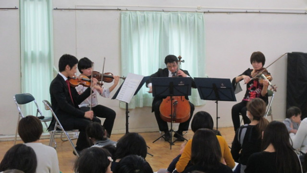 東京交響楽団メンバーによる０歳からのオーケストラ・ミニコンサートin河原町保育園